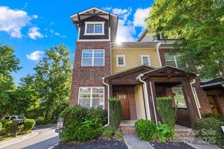 605 Village Main Circle, Davidson, NC 28036
