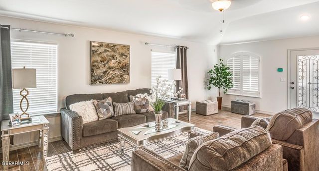 12409 Mahan Street, Clint, TX 79836
