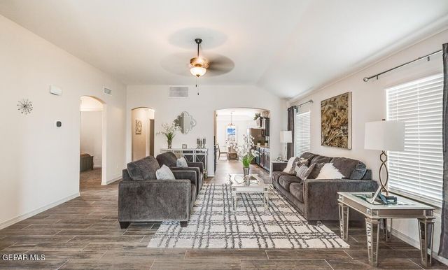 12409 Mahan Street, Clint, TX 79836