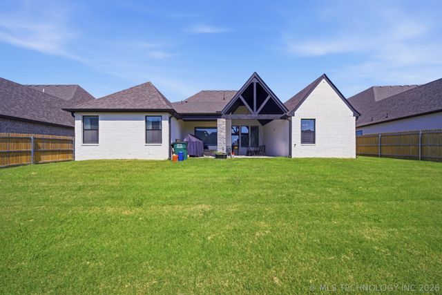 7908 N 147th East Avenue N, Owasso, OK 74055