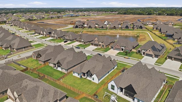 7908 N 147th East Avenue N, Owasso, OK 74055