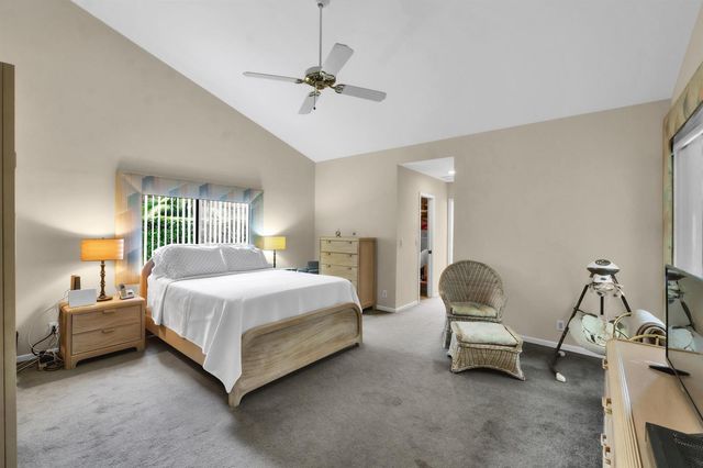 5040 NW 88th Lane, Coral Springs, FL 33067