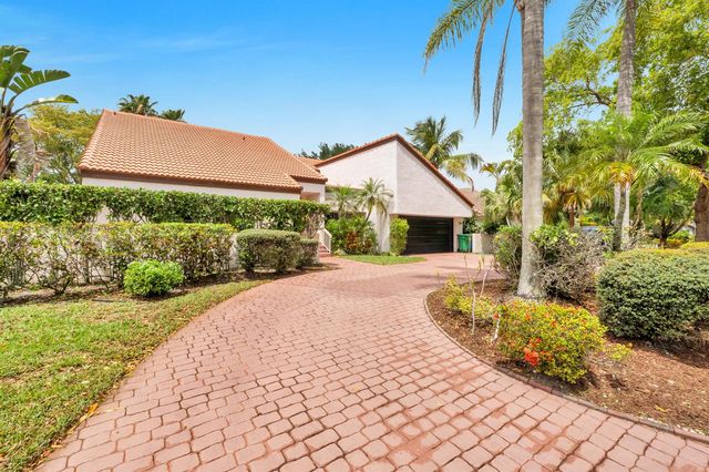 5040 NW 88th Lane, Coral Springs, FL 33067