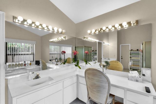 5040 NW 88th Lane, Coral Springs, FL 33067
