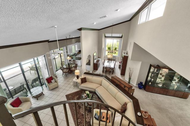 5040 NW 88th Lane, Coral Springs, FL 33067