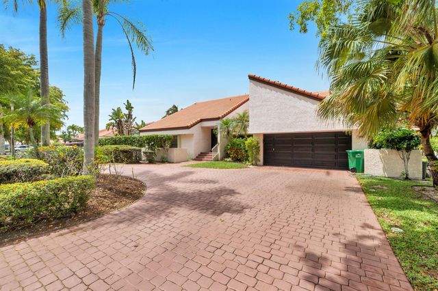 5040 NW 88th Lane, Coral Springs, FL 33067