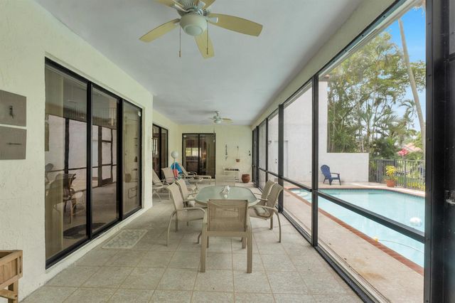 5040 NW 88th Lane, Coral Springs, FL 33067