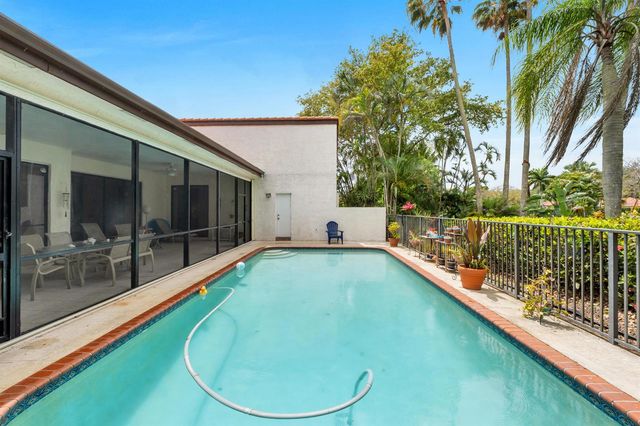 5040 NW 88th Lane, Coral Springs, FL 33067