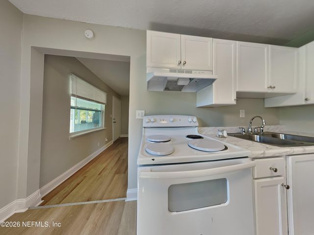 365 DELMONTE Street, Baldwin, FL 32234