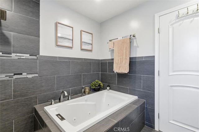 16953 Roa, Carson, CA 90746