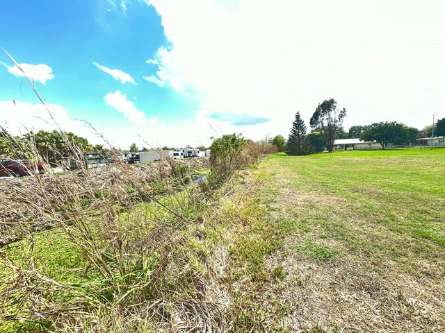 4064 SW 9th Way, Okeechobee, FL 34974