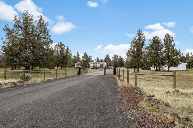6983 SW Mustang Road, Terrebonne, OR 97760