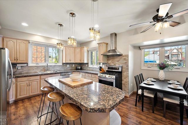 1204 Kensington Avenue, Grosse Pointe Park, MI 48230