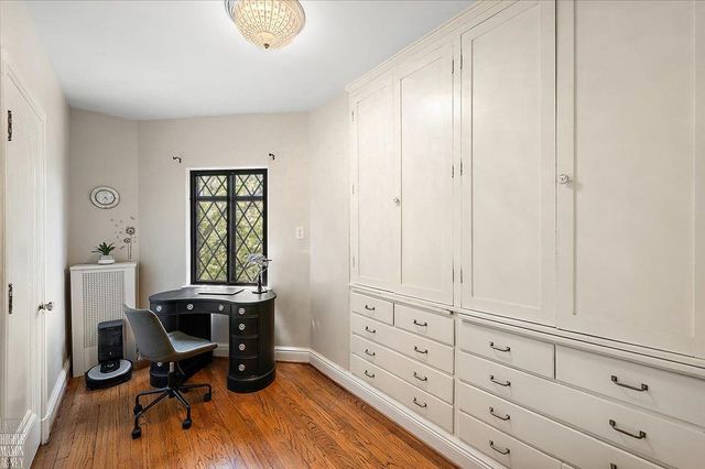 1204 Kensington Avenue, Grosse Pointe Park, MI 48230
