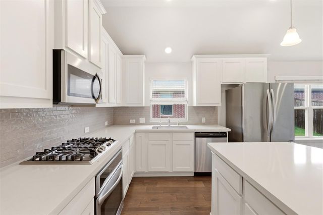 2704 Dancing Flame Drive, Denton, TX 76201