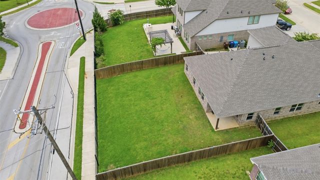 2704 Dancing Flame Drive, Denton, TX 76201