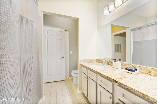 13703 RICHMOND PARK Drive N 2704, Jacksonville, FL 32224