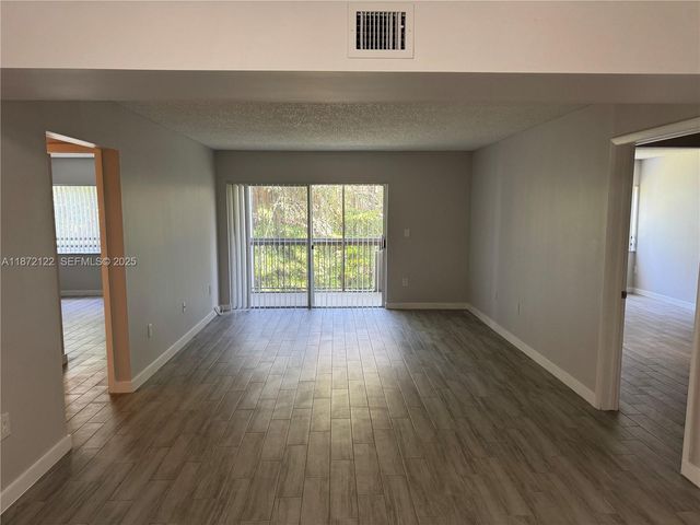 721 N Pine Island Road 201, Plantation, FL 33324
