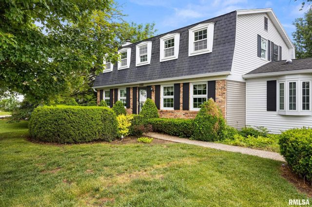 1020 W KENSINGTON Drive, Peoria, IL 61614