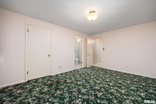 1020 W KENSINGTON Drive, Peoria, IL 61614