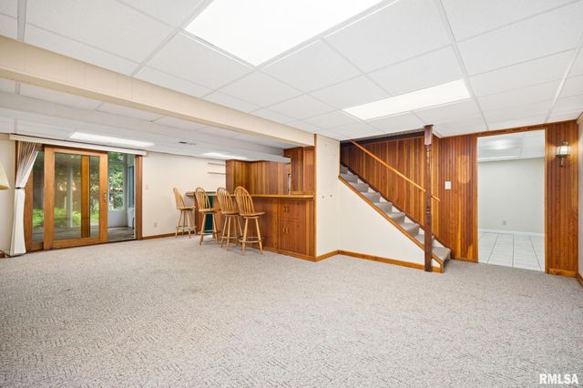 1020 W KENSINGTON Drive, Peoria, IL 61614
