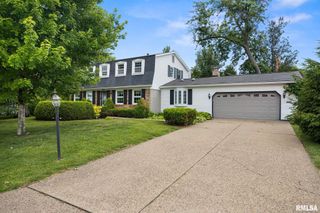 1020 W KENSINGTON Drive, Peoria, IL 61614