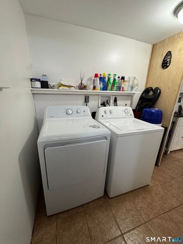 107 Greenlawn Street, East Hartford, CT 06108