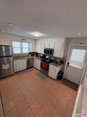 107 Greenlawn Street, East Hartford, CT 06108