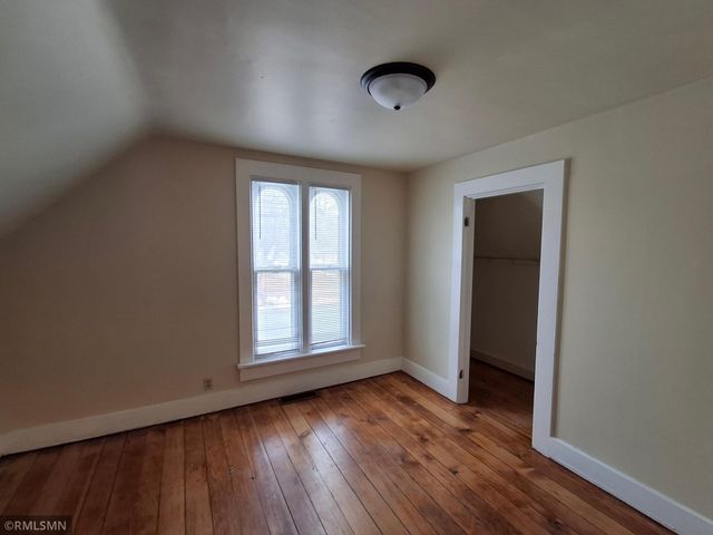 318 6th Street E, Northfield, MN 55057