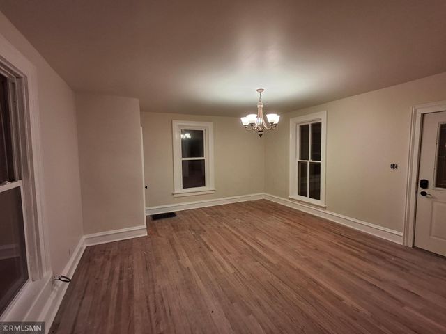 318 6th Street E, Northfield, MN 55057