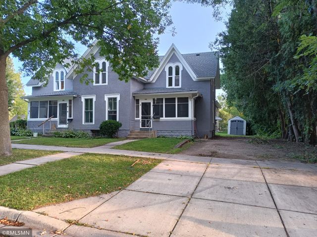 318 6th Street E, Northfield, MN 55057