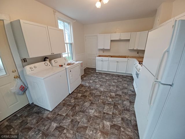 318 6th Street E, Northfield, MN 55057