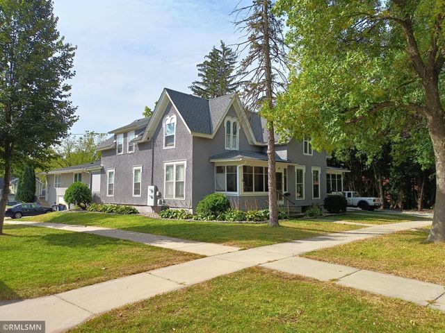 318 6th Street E, Northfield, MN 55057