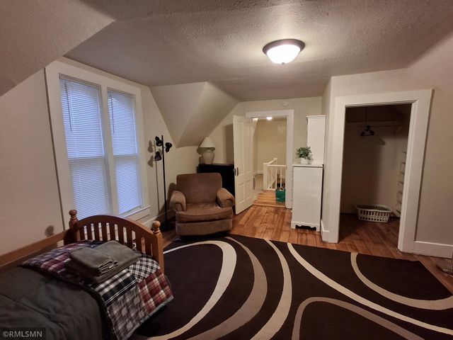 318 6th Street E, Northfield, MN 55057