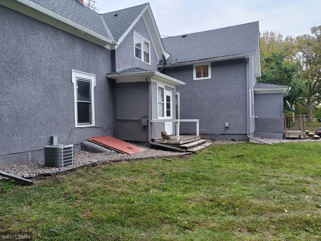 318 6th Street E, Northfield, MN 55057