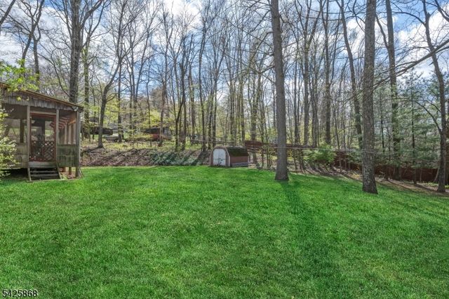 24 Camelot Dr, Mount Olive Twp., NJ 07828