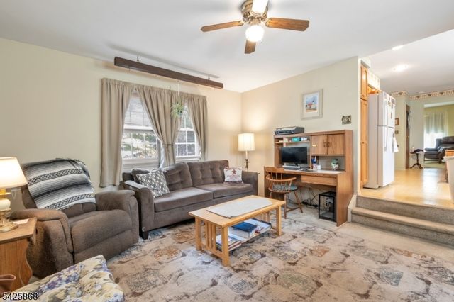 24 Camelot Dr, Mount Olive Twp., NJ 07828