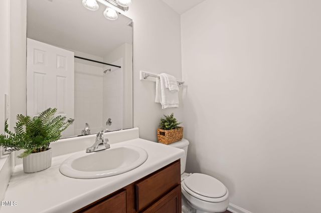 5122 Thornton Knoll Way, Raleigh, NC 27616