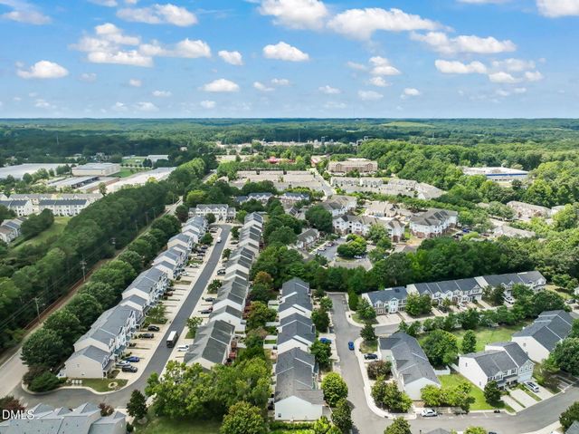 5122 Thornton Knoll Way, Raleigh, NC 27616