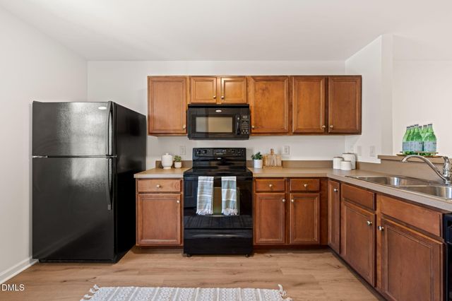 5122 Thornton Knoll Way, Raleigh, NC 27616