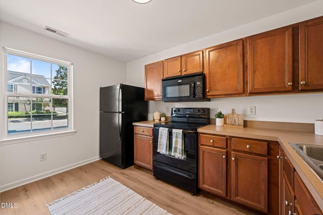 5122 Thornton Knoll Way, Raleigh, NC 27616