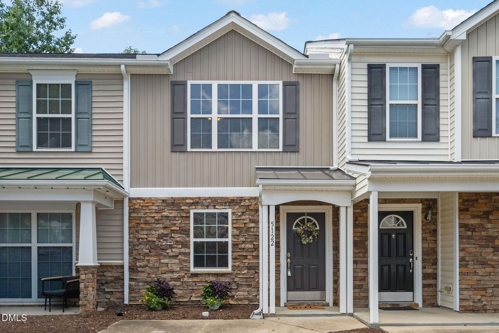 5122 Thornton Knoll Way, Raleigh, NC 27616