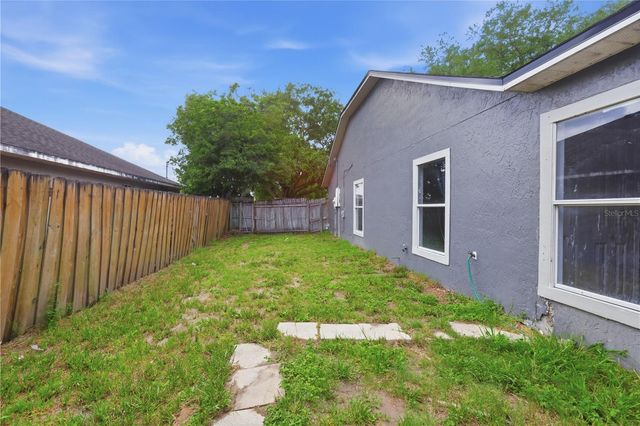725 W 9TH STREET, Deltona, FL 32725