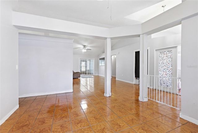 725 W 9TH STREET, Deltona, FL 32725