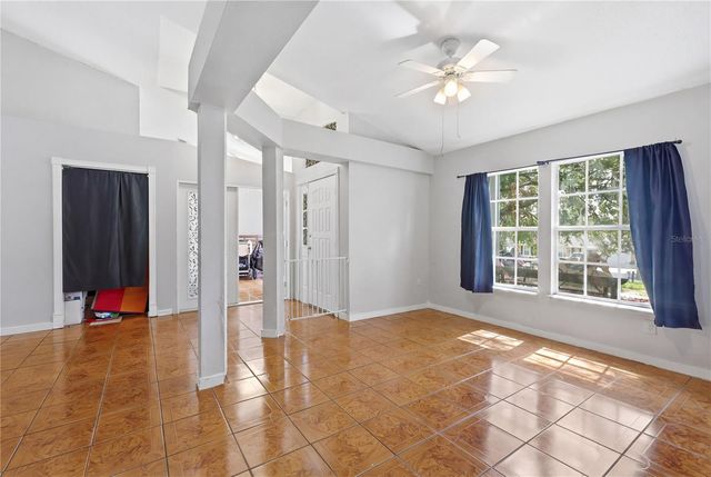 725 W 9TH STREET, Deltona, FL 32725