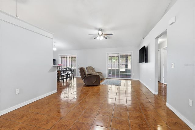 725 W 9TH STREET, Deltona, FL 32725