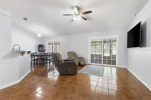 725 W 9TH STREET, Deltona, FL 32725