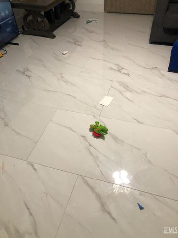 2512 Blackstone Court, Bakersfield, CA 93304