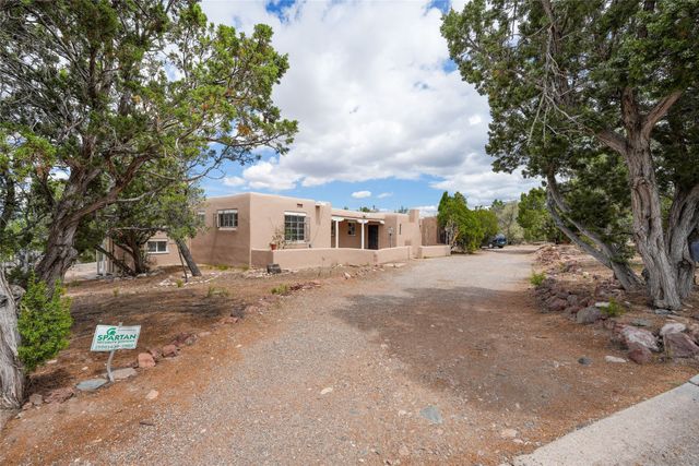 105 E Alicante Road, Santa Fe, NM 87505