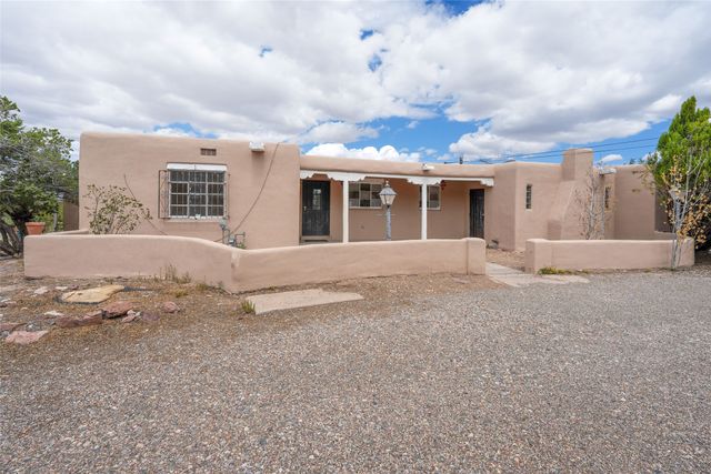 105 E Alicante Road, Santa Fe, NM 87505